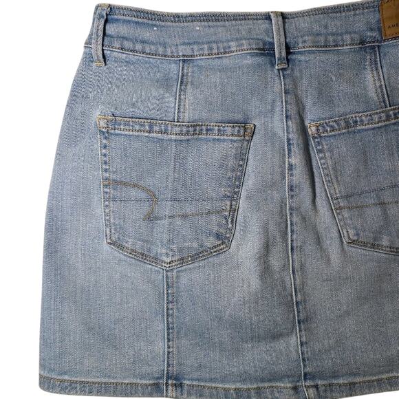American Eagle Denim Mini Skirt Button Front Light Wash Casual Womens Size 6 - Picture 7 of 13